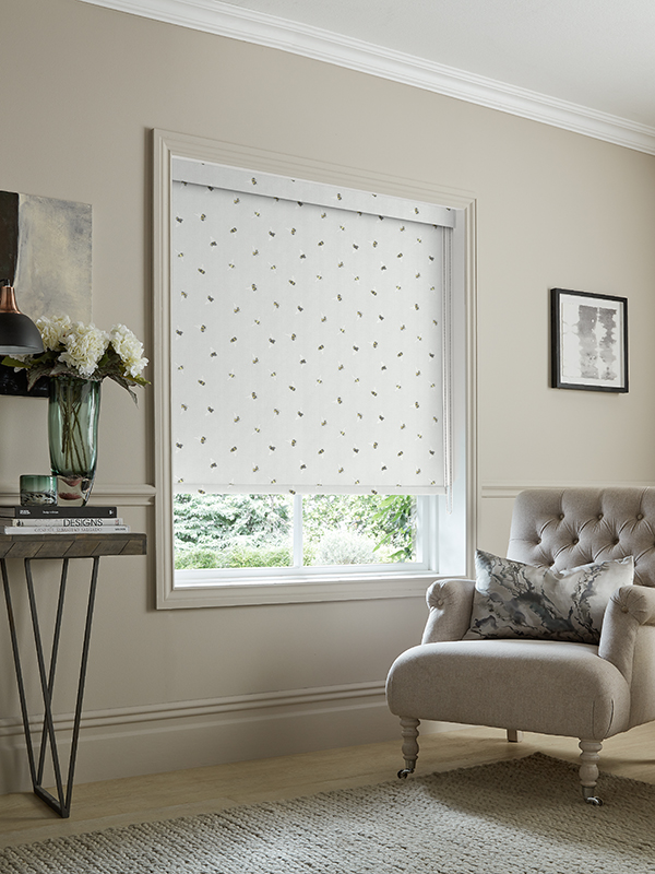 Busy Bee Linen Roller Blind Busy Bee Linen Roller Blind
