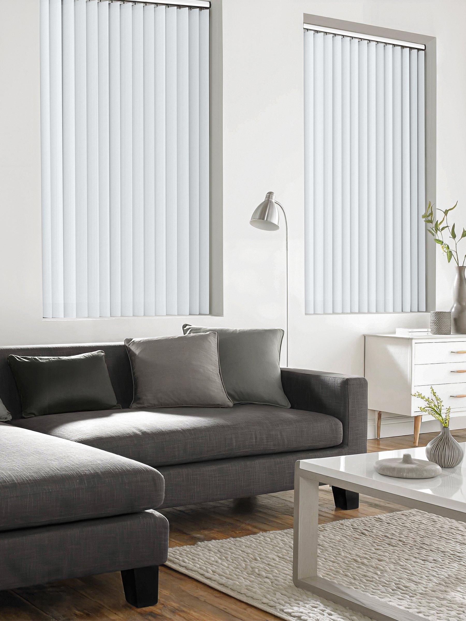 Aura White Vertical Blind Aura White Vertical Blind