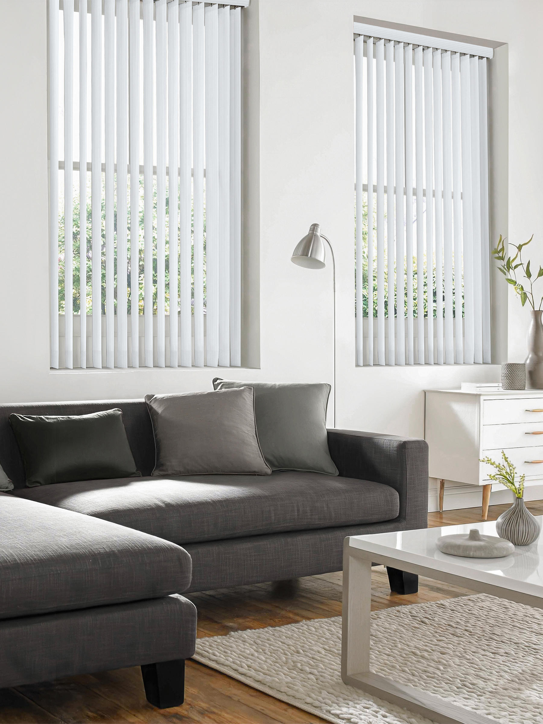 Aura White Vertical Blind Aura White Vertical Blind