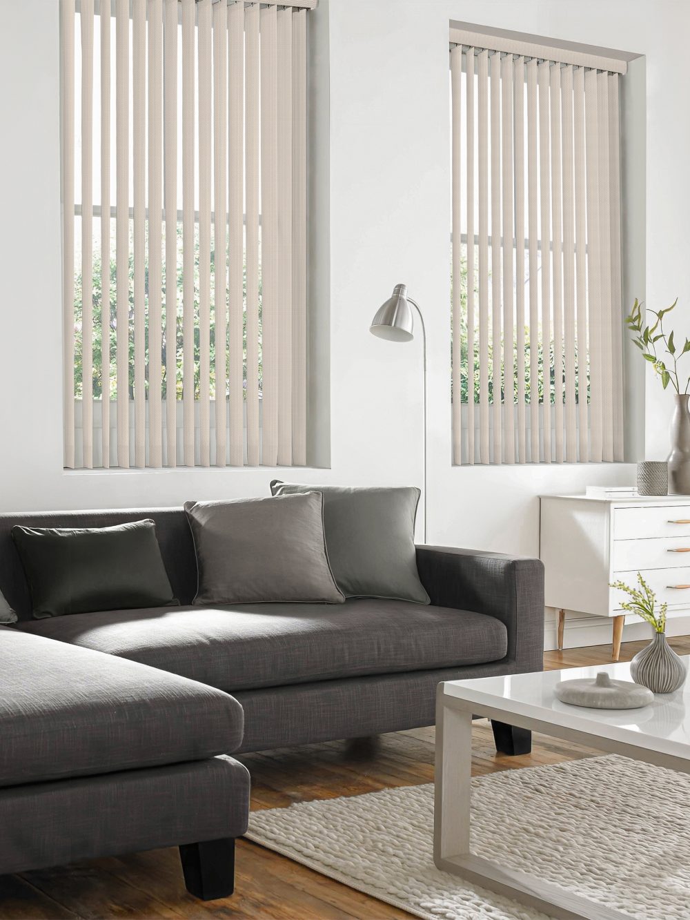 Astin 5%  Cream Vertical Blind