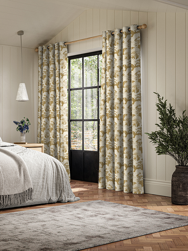 Ruby Forest Curtain Ruby Forest Curtain
